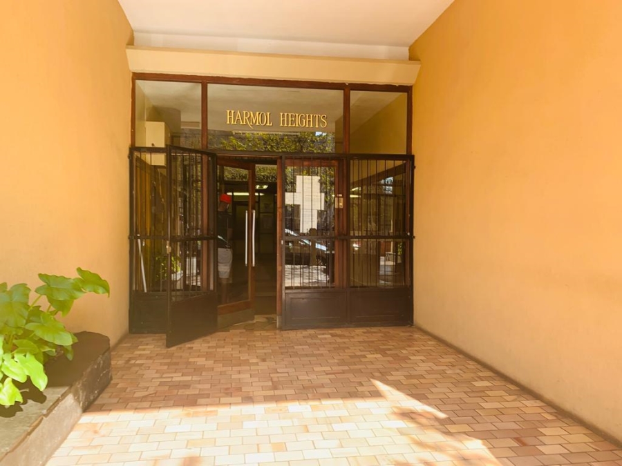 2 Bedroom Property for Sale in Hillbrow Gauteng