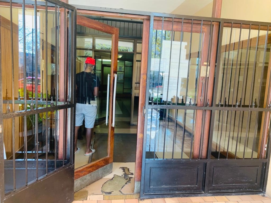 2 Bedroom Property for Sale in Hillbrow Gauteng