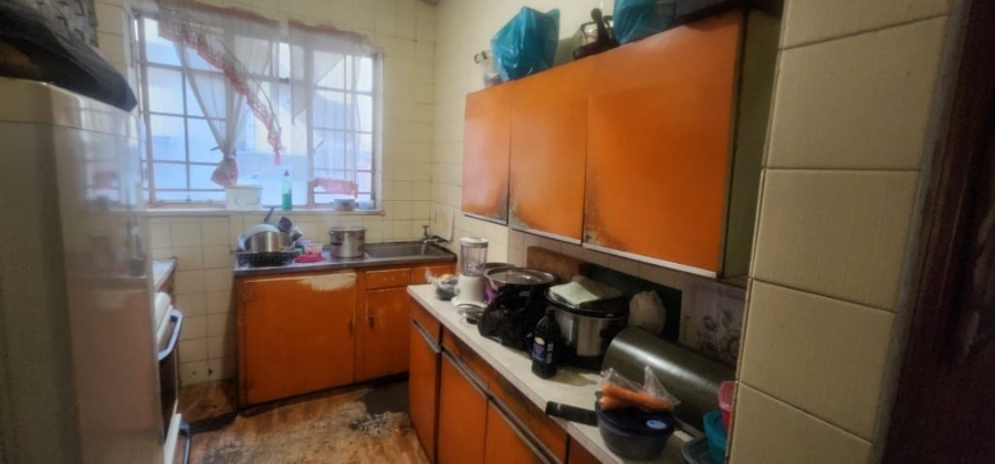 2 Bedroom Property for Sale in Hillbrow Gauteng