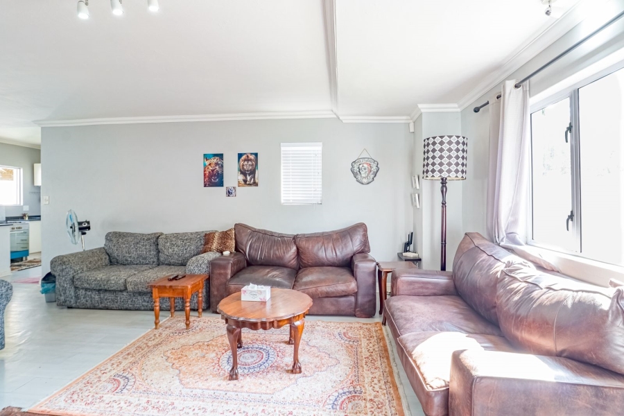 3 Bedroom Property for Sale in Silver Lakes Golf Estate Gauteng
