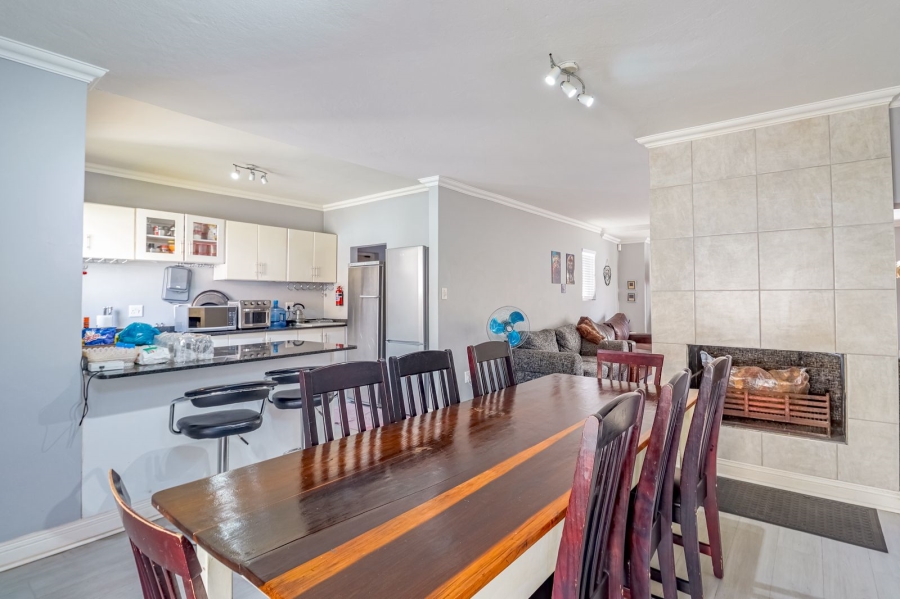 3 Bedroom Property for Sale in Silver Lakes Golf Estate Gauteng