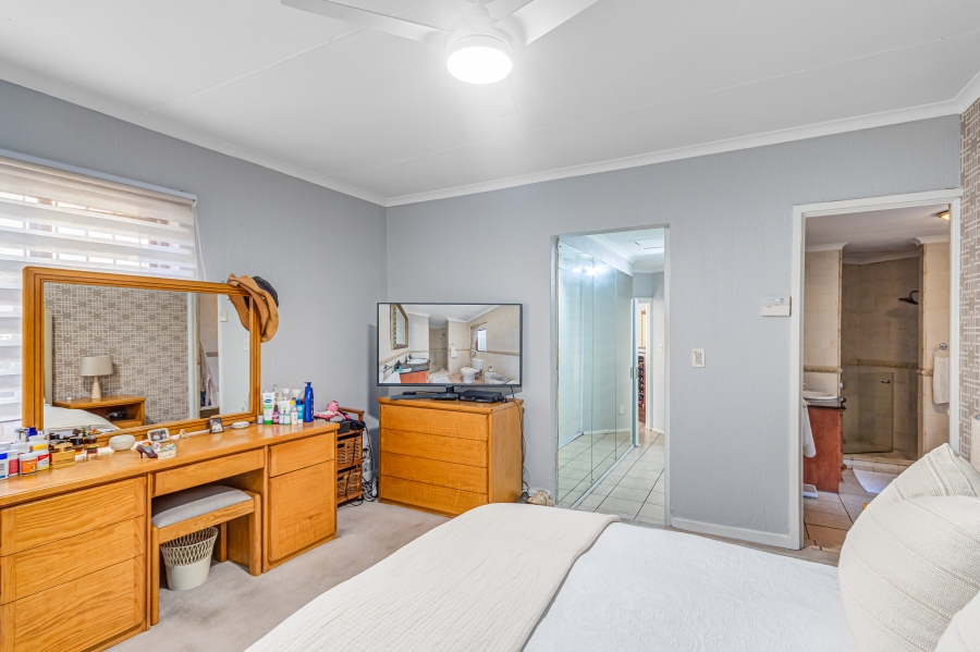 3 Bedroom Property for Sale in Bryanston Gauteng