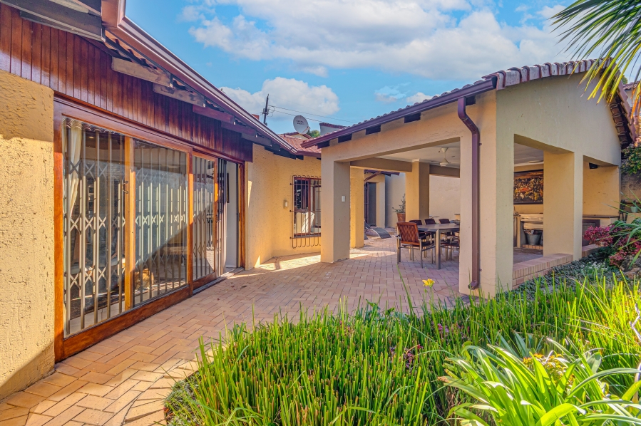 3 Bedroom Property for Sale in Bryanston Gauteng