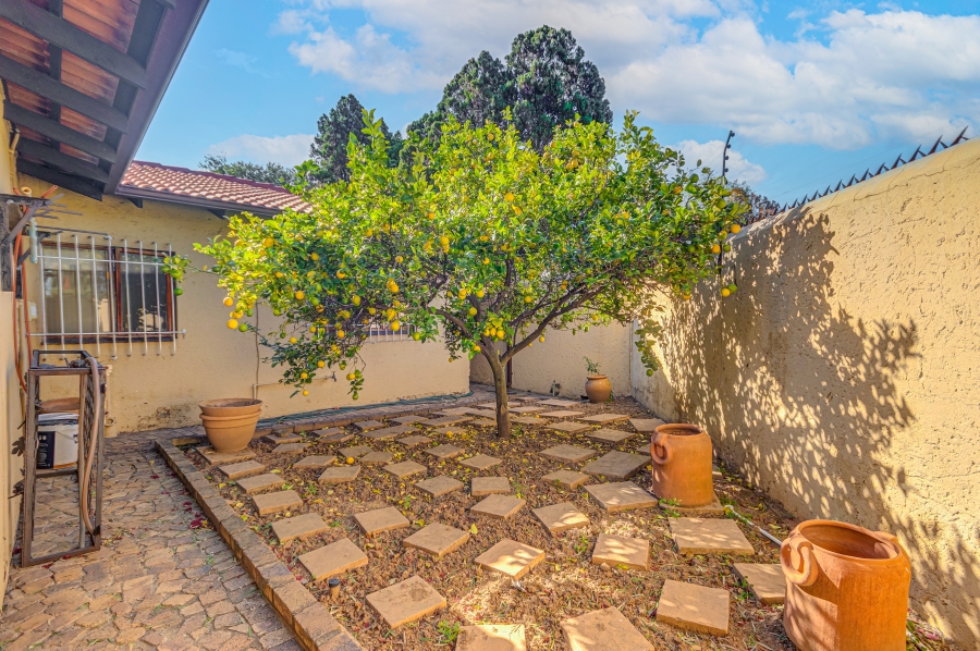 3 Bedroom Property for Sale in Bryanston Gauteng