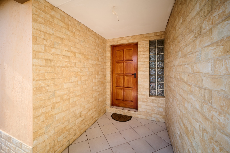 3 Bedroom Property for Sale in Halfway Gardens Gauteng