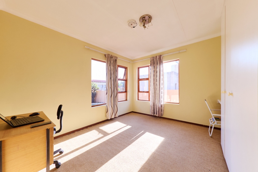 3 Bedroom Property for Sale in Halfway Gardens Gauteng