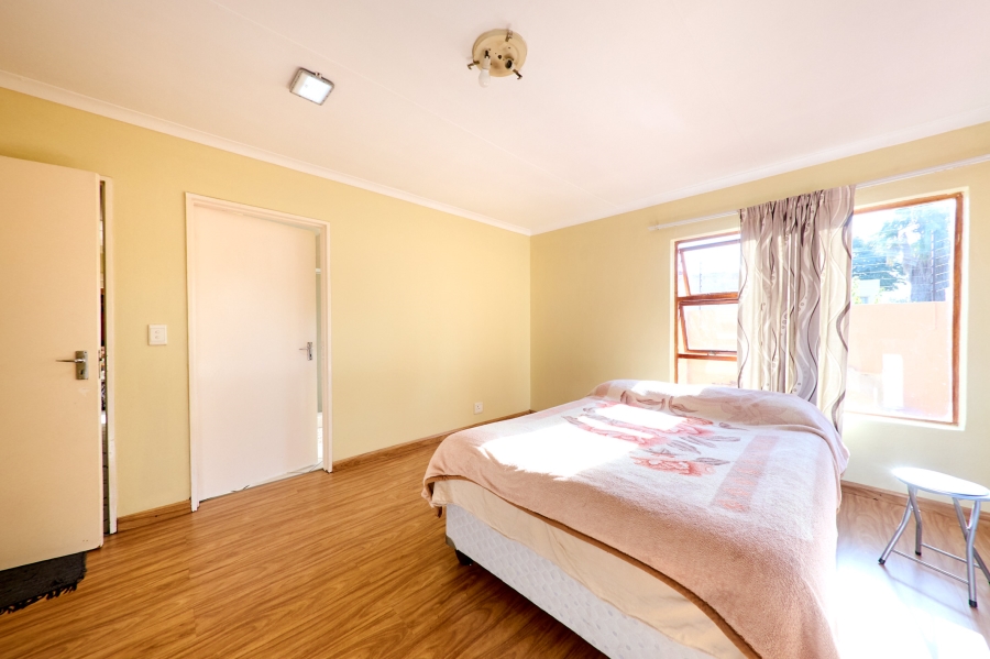 3 Bedroom Property for Sale in Halfway Gardens Gauteng
