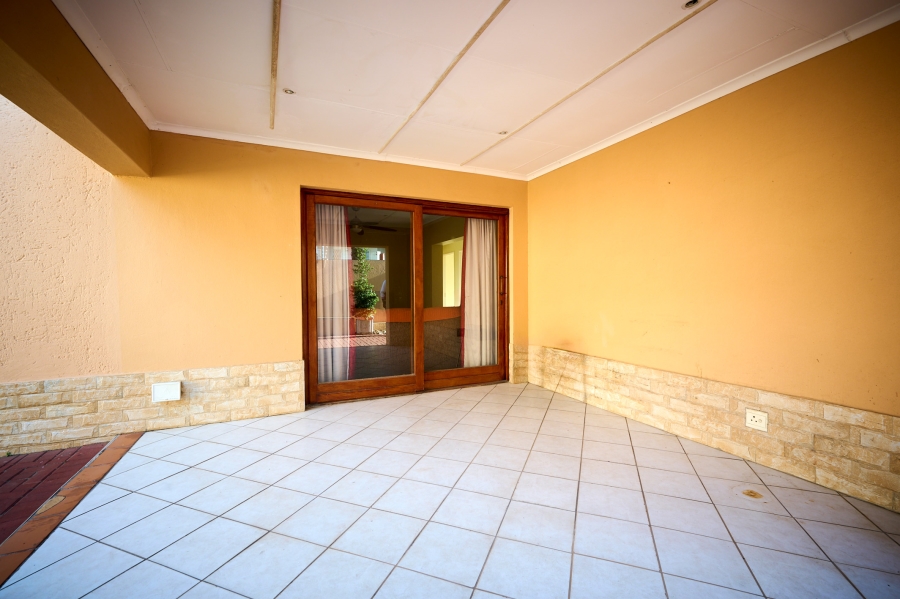 3 Bedroom Property for Sale in Halfway Gardens Gauteng