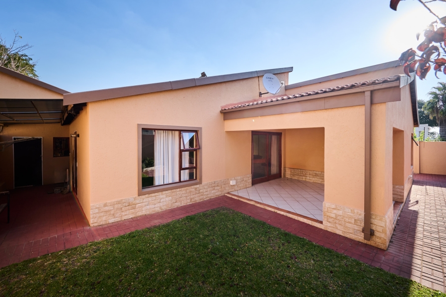 3 Bedroom Property for Sale in Halfway Gardens Gauteng