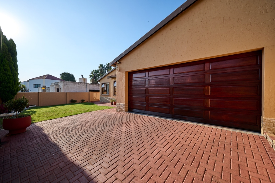 3 Bedroom Property for Sale in Halfway Gardens Gauteng