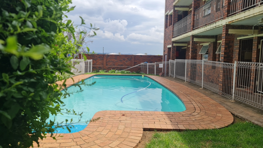 2 Bedroom Property for Sale in Ferndale Gauteng
