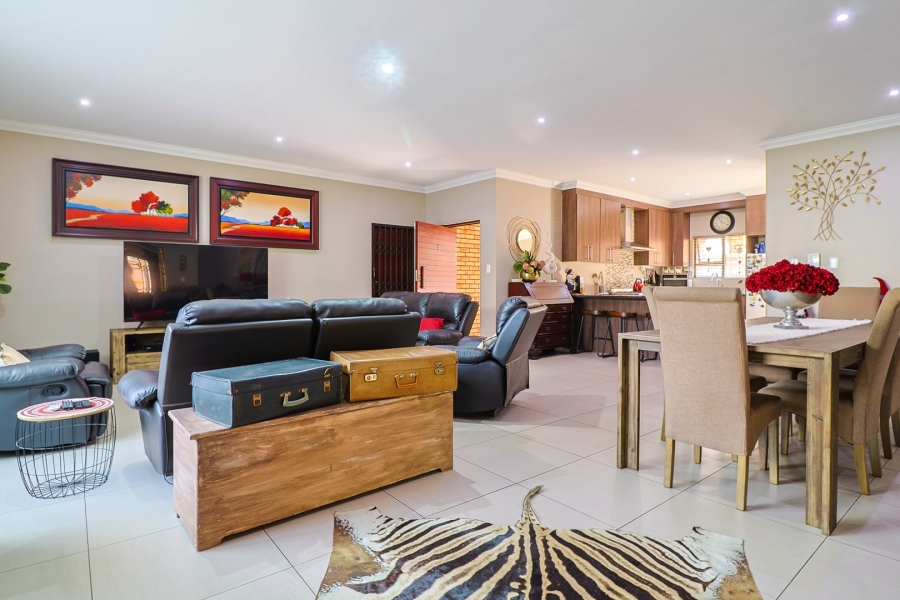 4 Bedroom Property for Sale in New Redruth Gauteng