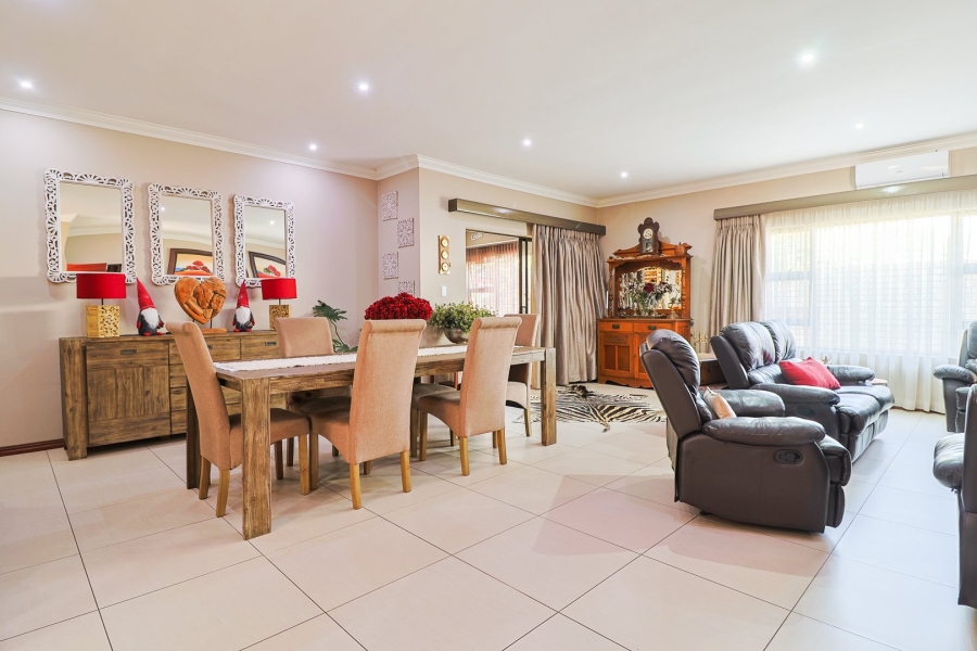4 Bedroom Property for Sale in New Redruth Gauteng