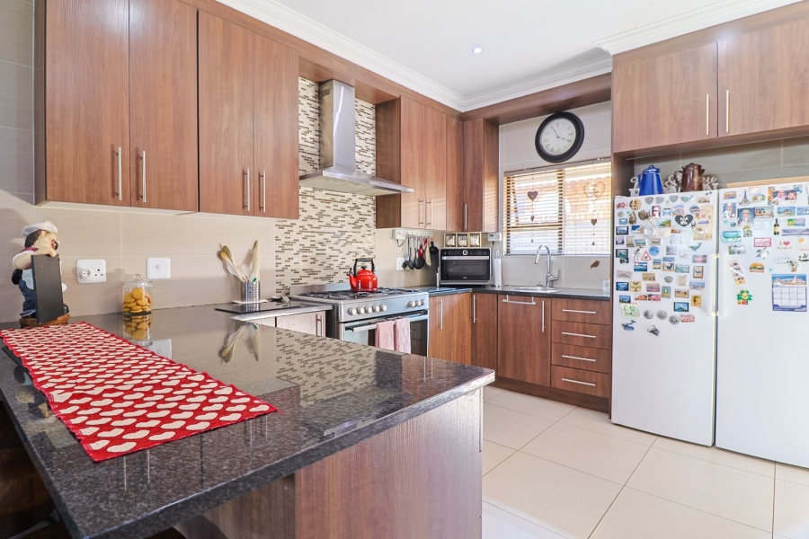 4 Bedroom Property for Sale in New Redruth Gauteng