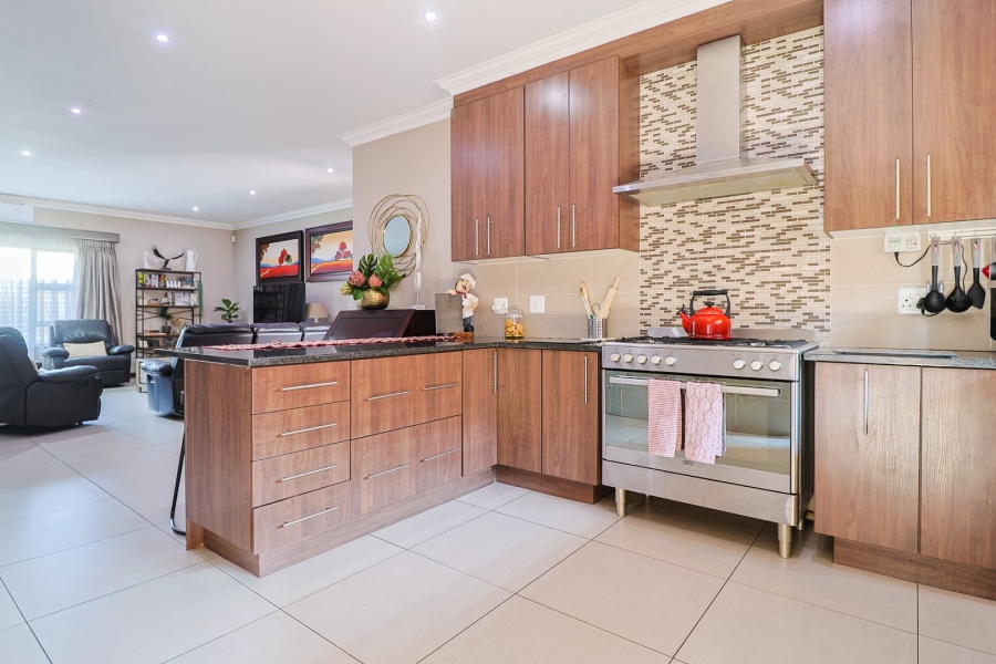 4 Bedroom Property for Sale in New Redruth Gauteng