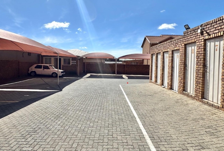 2 Bedroom Property for Sale in Regents Park Gauteng