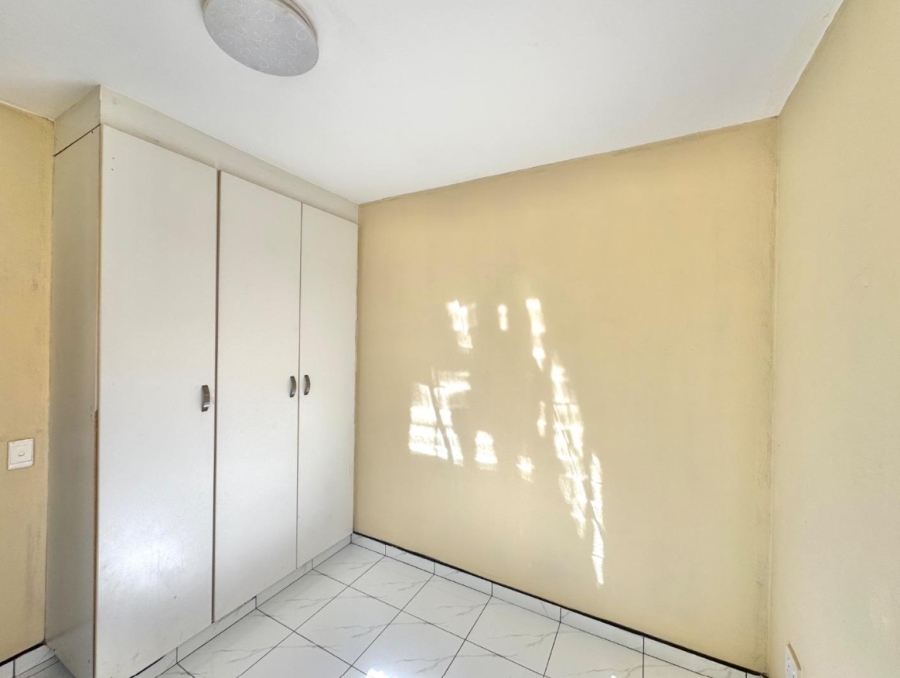 2 Bedroom Property for Sale in Regents Park Gauteng