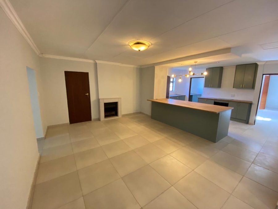 To Let 4 Bedroom Property for Rent in Lynnwood Gauteng