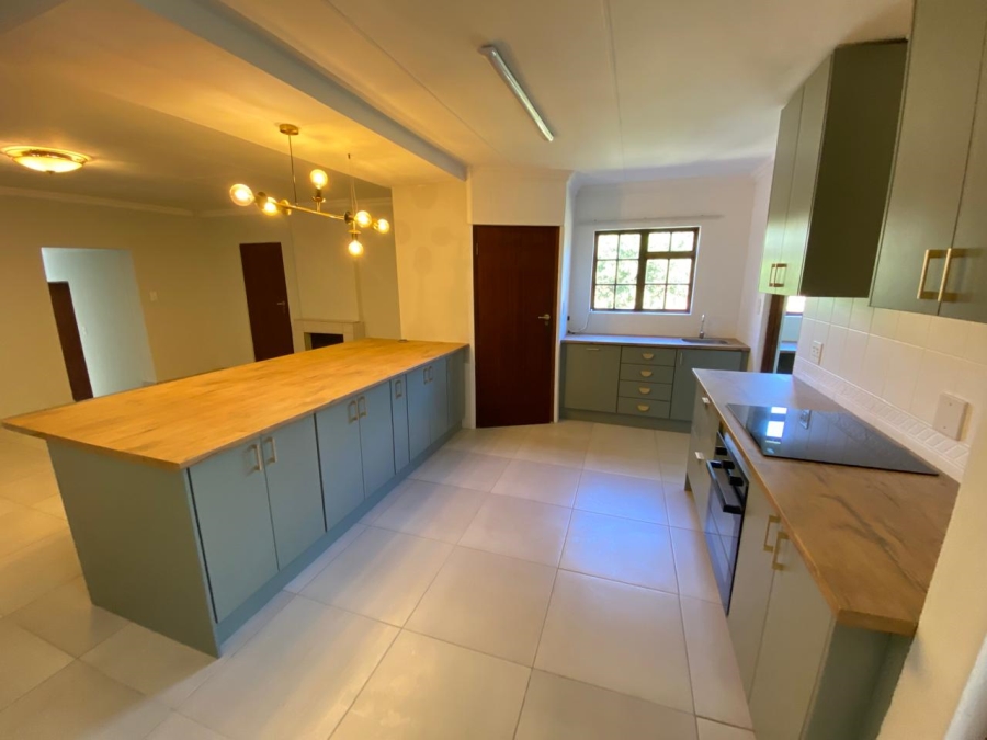 To Let 4 Bedroom Property for Rent in Lynnwood Gauteng