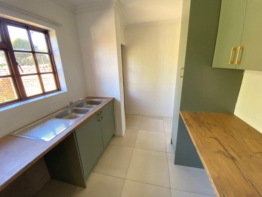 To Let 4 Bedroom Property for Rent in Lynnwood Gauteng