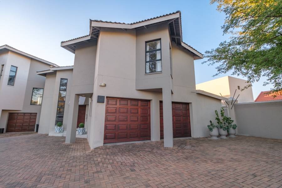 3 Bedroom Property for Sale in Northcliff Gauteng
