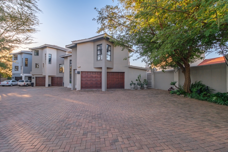 3 Bedroom Property for Sale in Northcliff Gauteng