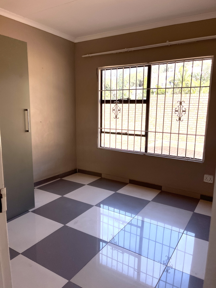 2 Bedroom Property for Sale in Glenvista Gauteng