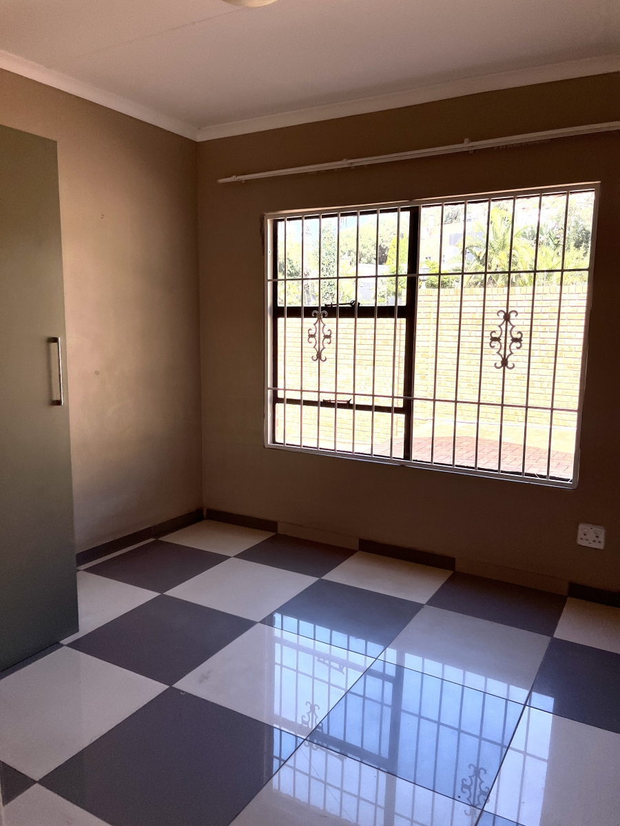 2 Bedroom Property for Sale in Glenvista Gauteng
