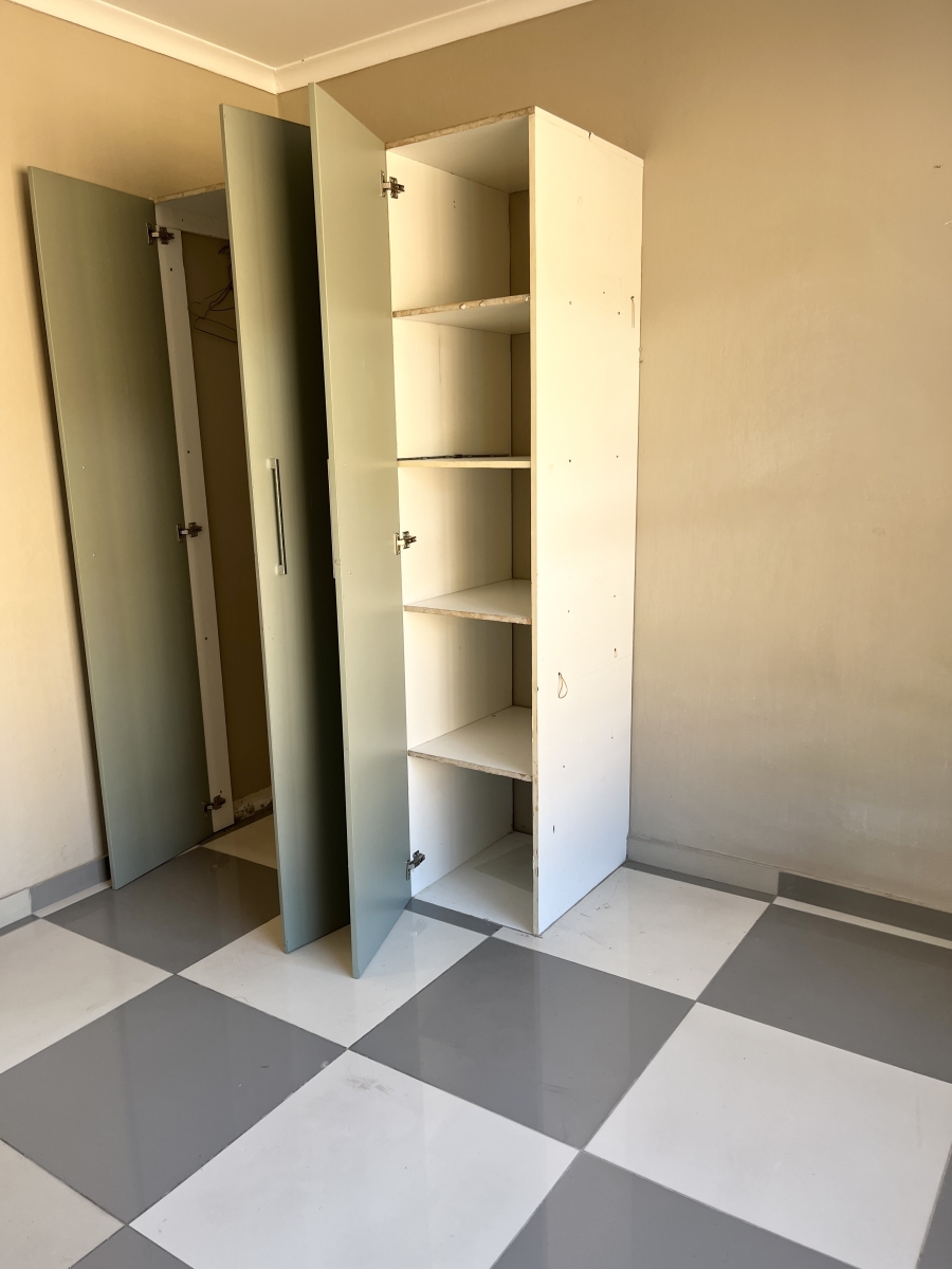 2 Bedroom Property for Sale in Glenvista Gauteng