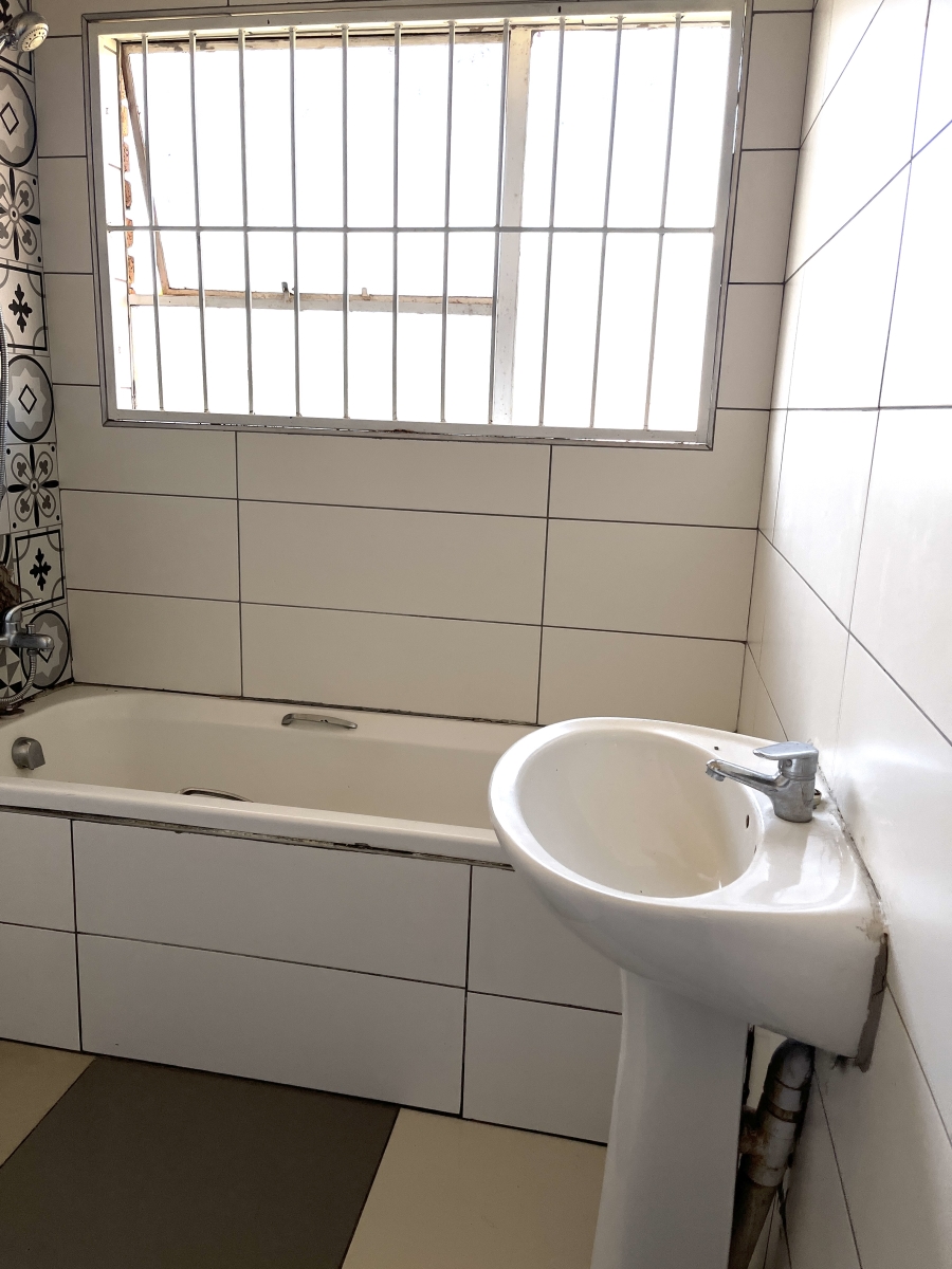 2 Bedroom Property for Sale in Glenvista Gauteng