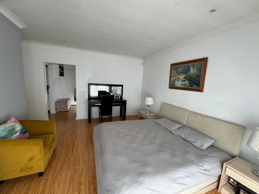 To Let 4 Bedroom Property for Rent in Parkhill Gardens Gauteng