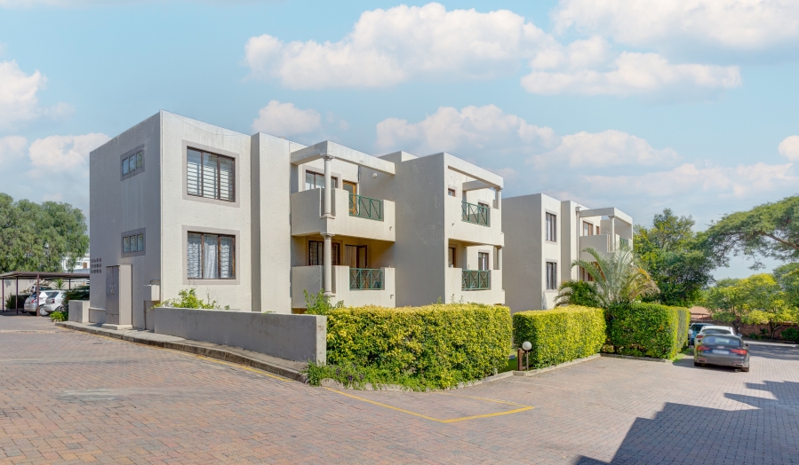 1 Bedroom Property for Sale in Bryanston Gauteng