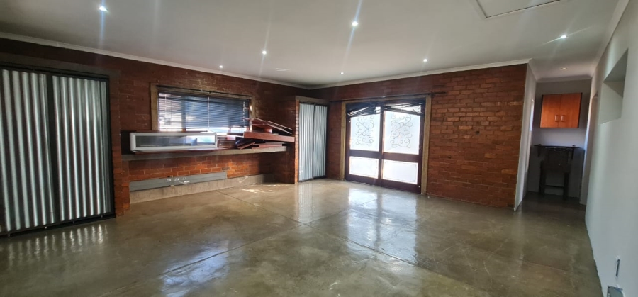 To Let 3 Bedroom Property for Rent in Equestria Gauteng