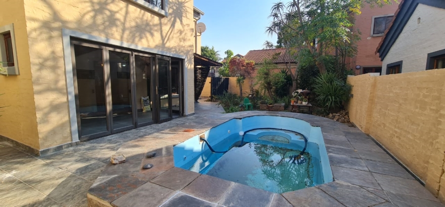To Let 3 Bedroom Property for Rent in Equestria Gauteng