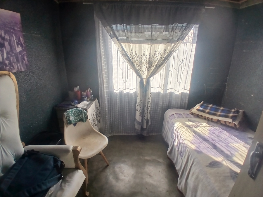 2 Bedroom Property for Sale in Etwatwa Gauteng