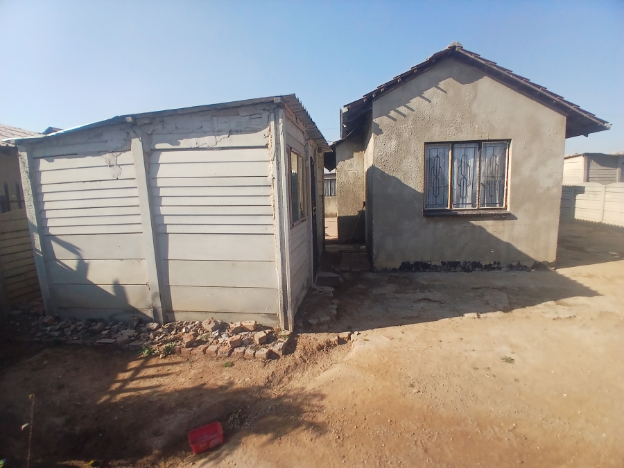 2 Bedroom Property for Sale in Etwatwa Gauteng