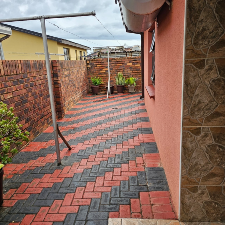 3 Bedroom Property for Sale in Sebokeng Zone 3 Gauteng