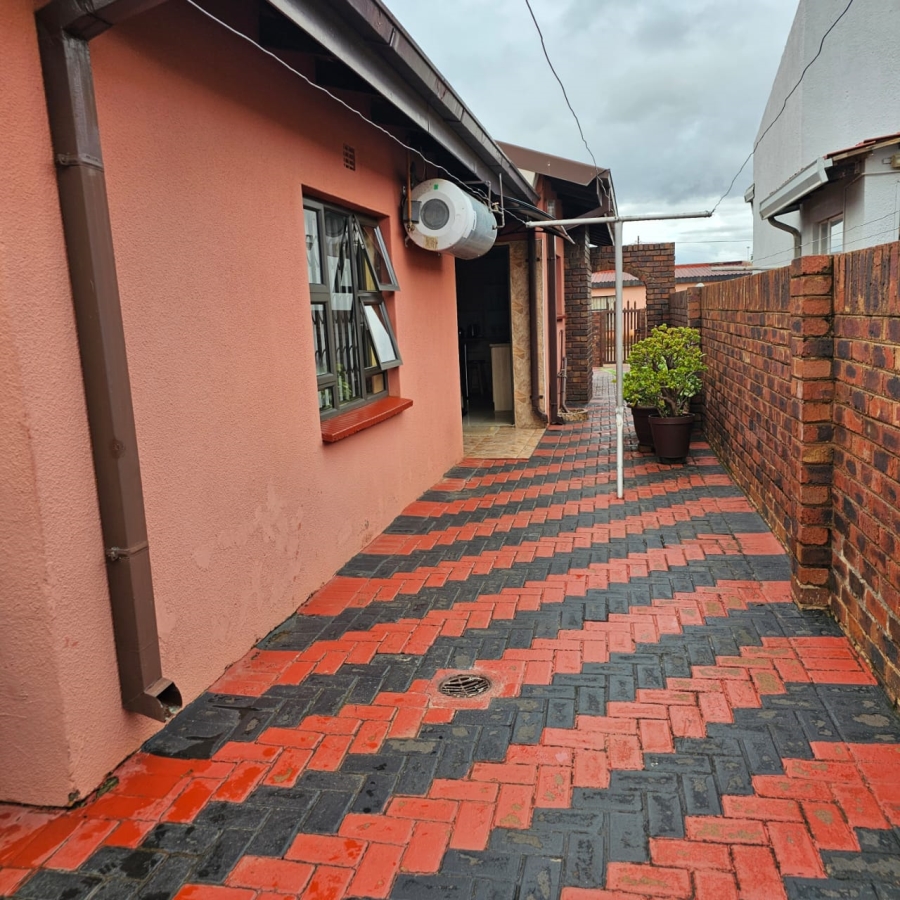 3 Bedroom Property for Sale in Sebokeng Zone 3 Gauteng