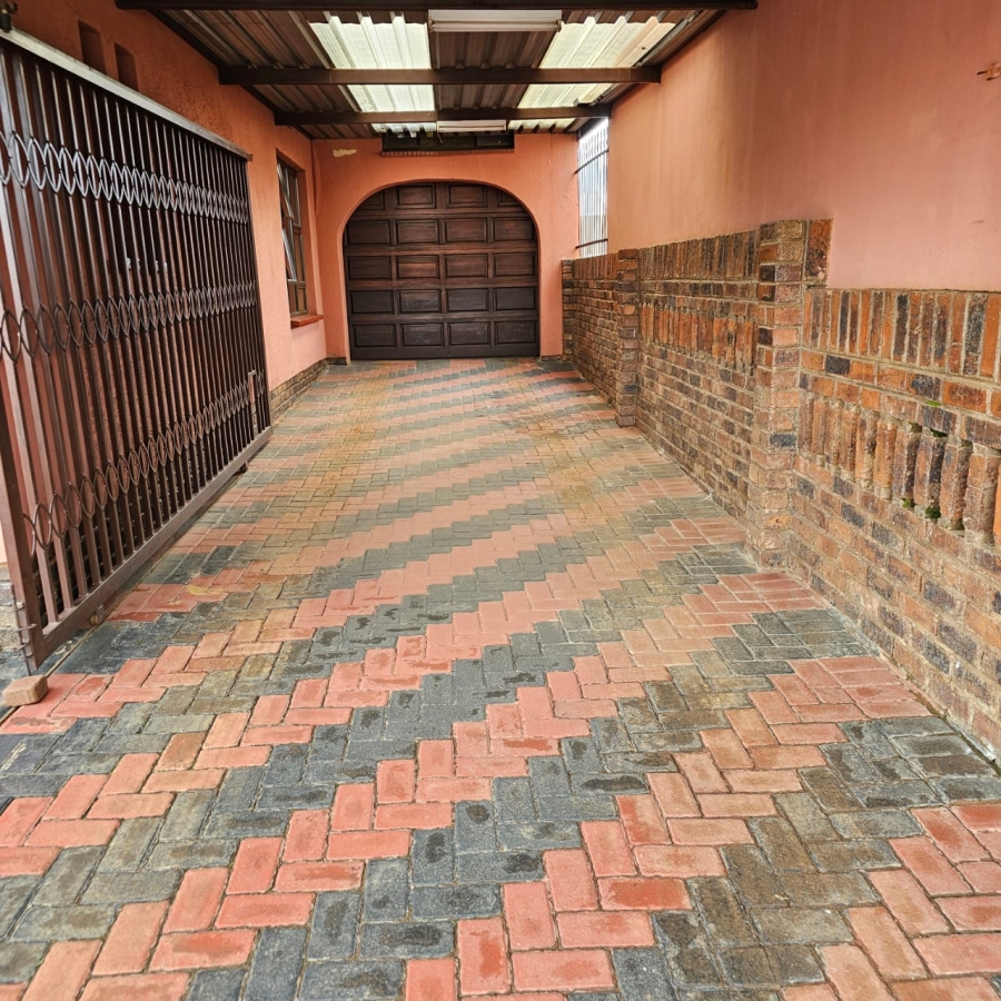 3 Bedroom Property for Sale in Sebokeng Zone 3 Gauteng