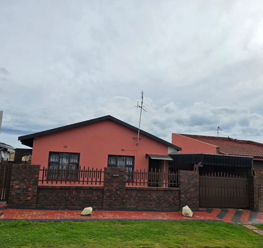 3 Bedroom Property for Sale in Sebokeng Zone 3 Gauteng