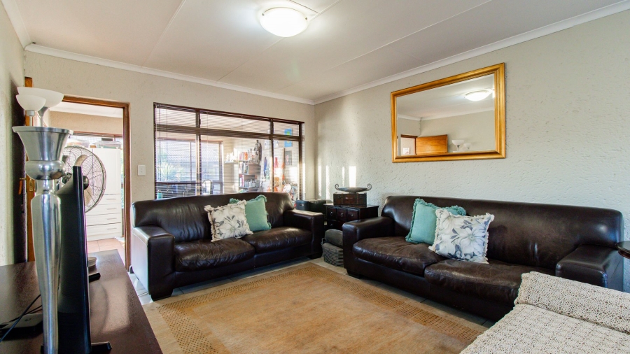 2 Bedroom Property for Sale in Bedfordview Gauteng