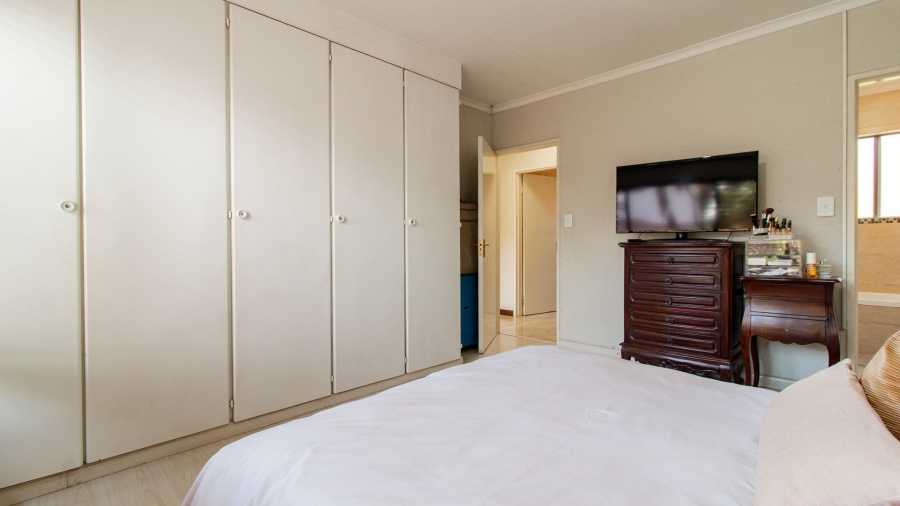2 Bedroom Property for Sale in Bedfordview Gauteng