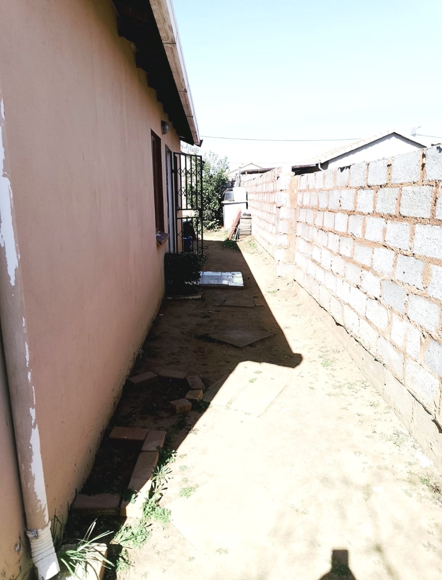 3 Bedroom Property for Sale in Windmill Park Gauteng