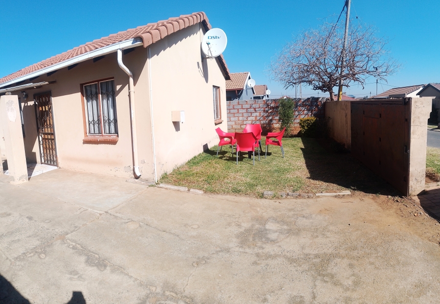 3 Bedroom Property for Sale in Windmill Park Gauteng
