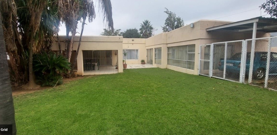 9 Bedroom Property for Sale in Tulisa Park Gauteng