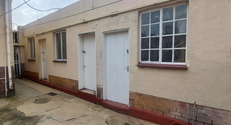 9 Bedroom Property for Sale in Tulisa Park Gauteng