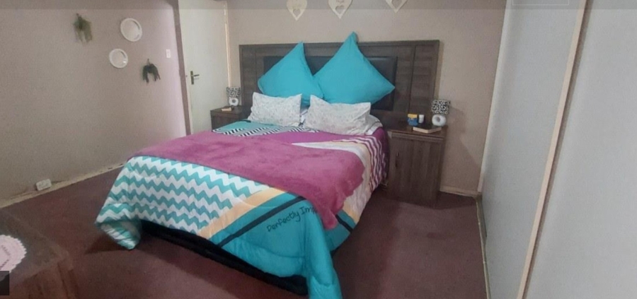 9 Bedroom Property for Sale in Tulisa Park Gauteng