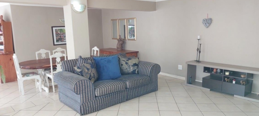 9 Bedroom Property for Sale in Tulisa Park Gauteng
