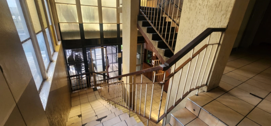2 Bedroom Property for Sale in Berea Gauteng