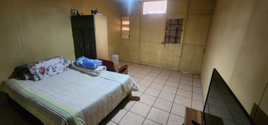 2 Bedroom Property for Sale in Berea Gauteng